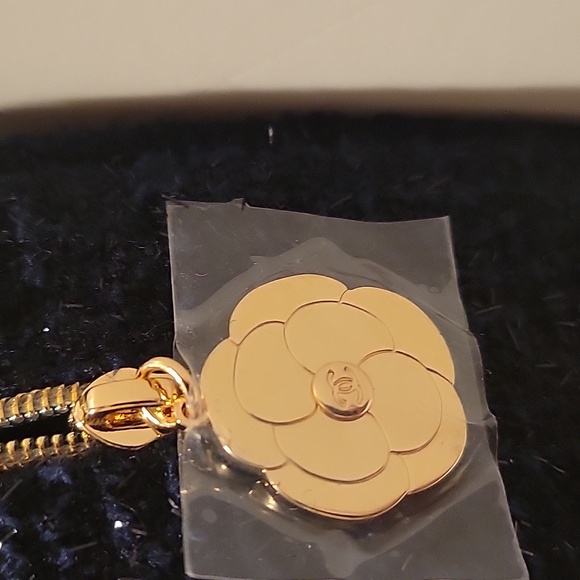 Chanel Beaute POUCH - Picture 5 of 14